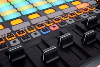 AKAI - Pro APC40 mkII